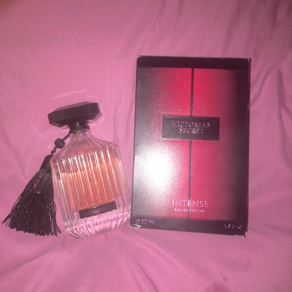 Bombshell Intense rare bottle